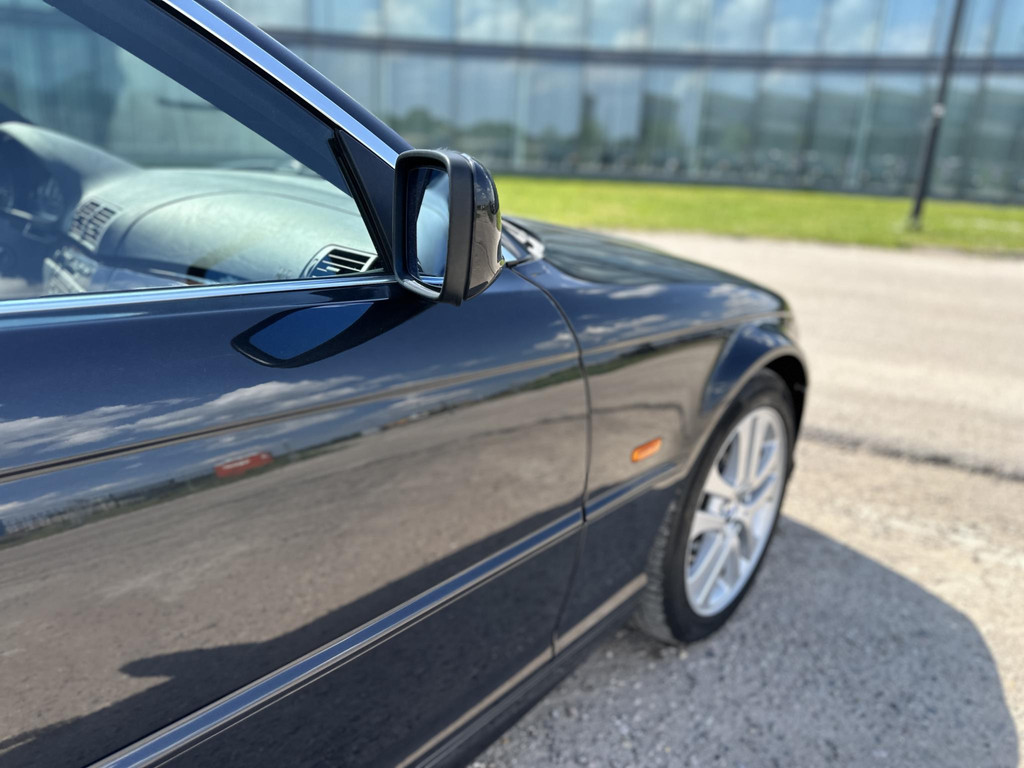 38351200-27.jpg