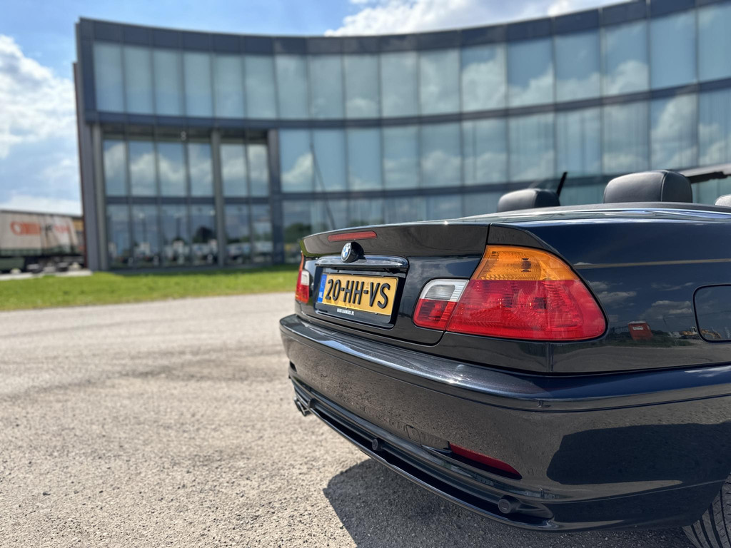 38351200-9.jpg